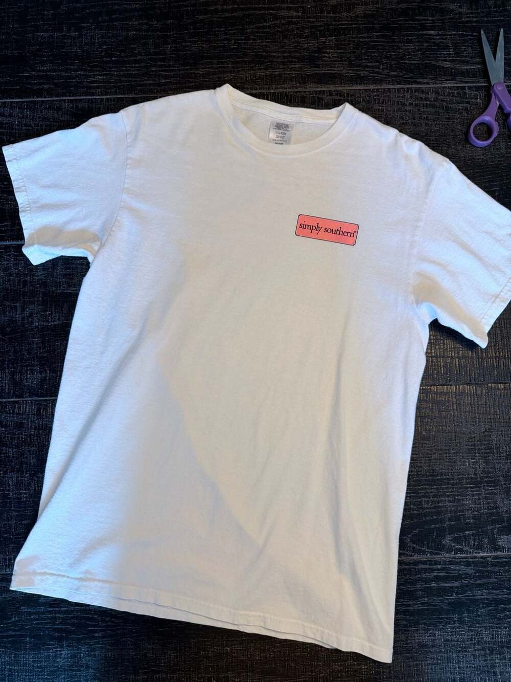 Simply Southern Turtle Graphic T-Shirt Size Medium White